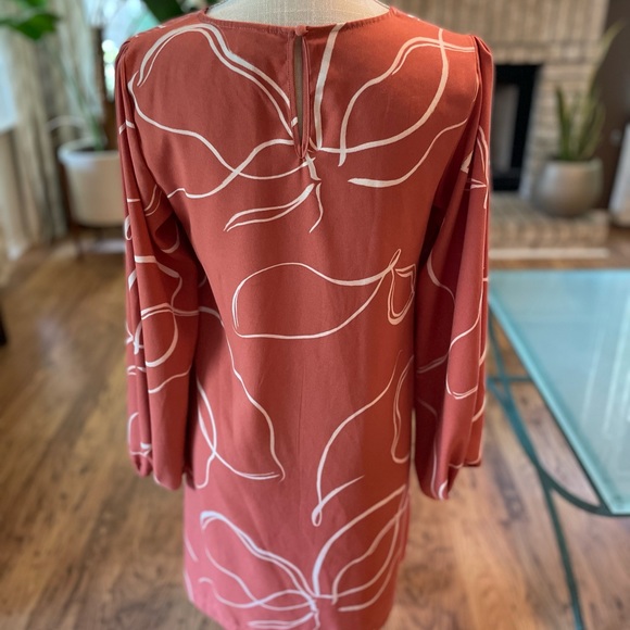 A New Day Dress - Picture 7 of 8